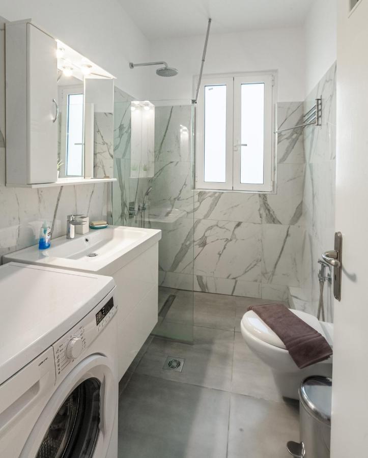 Psiri Gem From In Vivo Apartments- Spacious 1St Floor Apartment With Balcony In Athens' Historic Center Екстер'єр фото