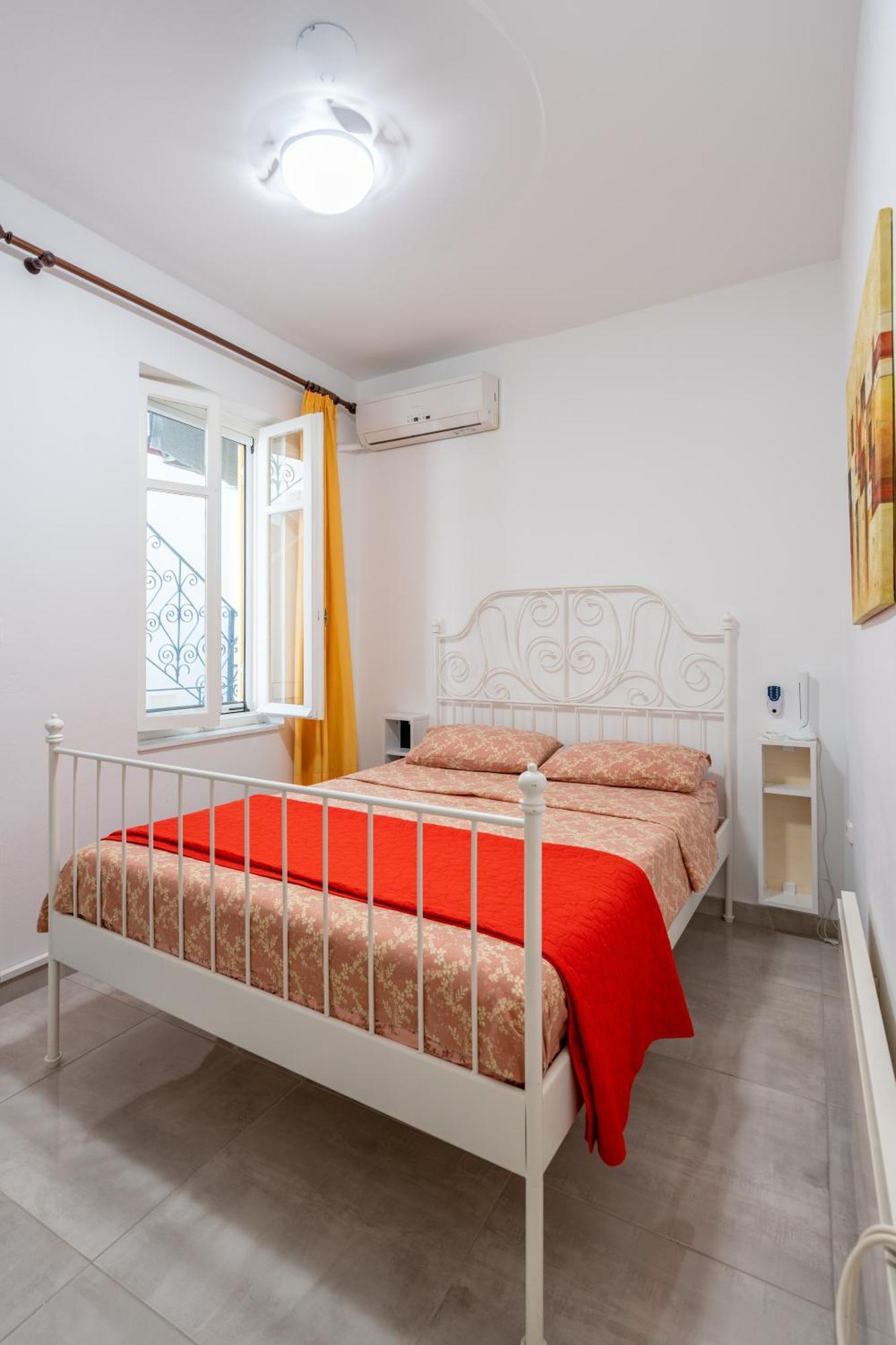 Psiri Gem From In Vivo Apartments- Spacious 1St Floor Apartment With Balcony In Athens' Historic Center Екстер'єр фото